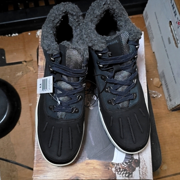 Weatherproof Men's Sneaker Boot - Grey - Picture 2 of 5